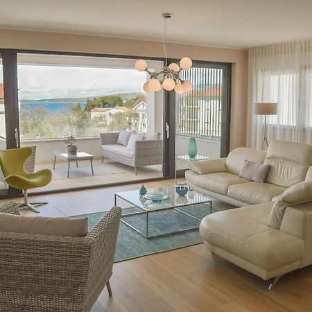 Rova Apartment Малинска Экстерьер фото