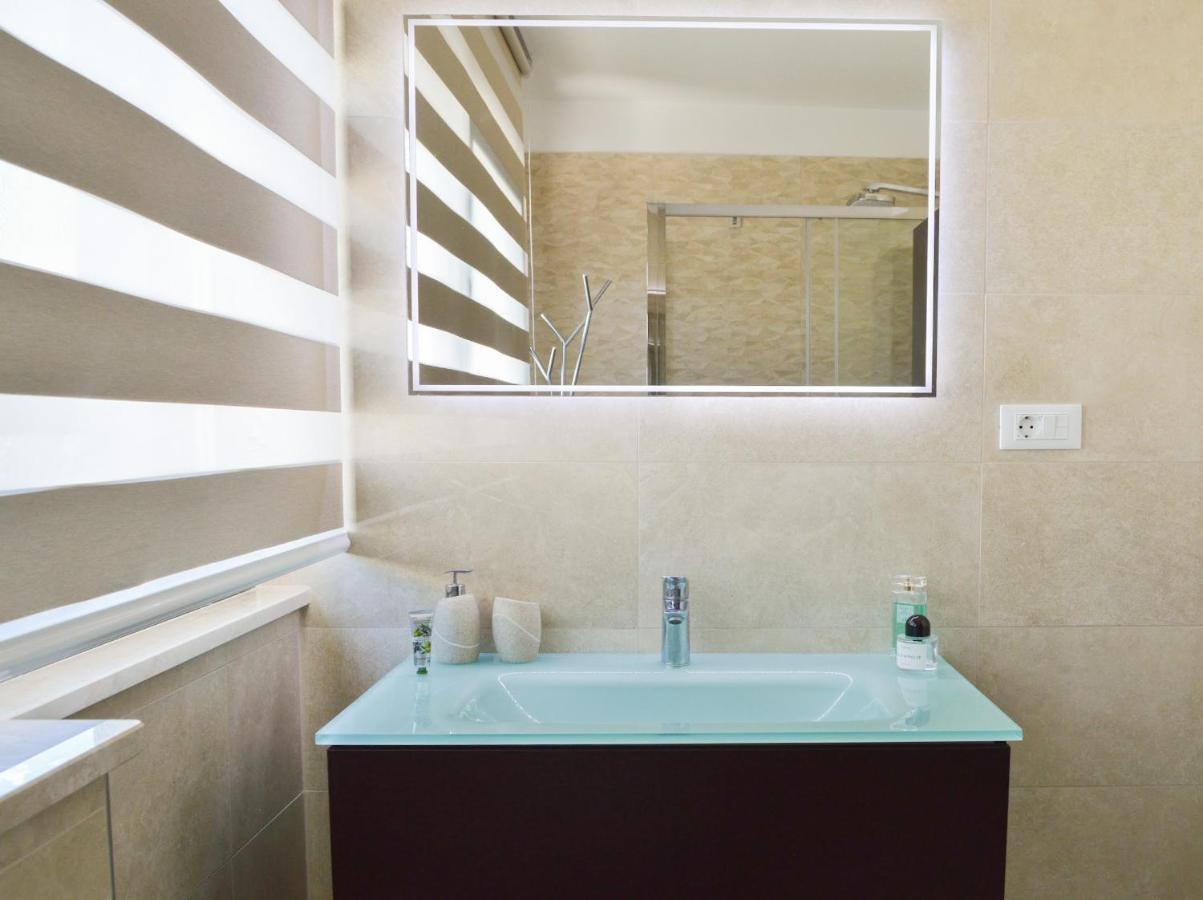 Rova Apartment Малинска Экстерьер фото